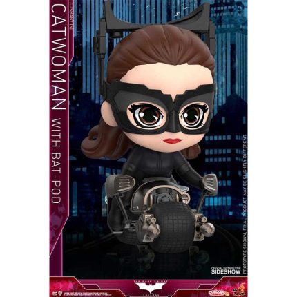 Hot-Toys---Cosbaby---The-Dark-Knight-Trilogy---Catwoman-with-Bat-Pod-1