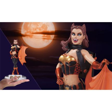 DC-Bombshells-Halloween-Batgirl-1