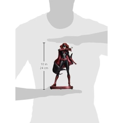 DC-Collectibles-Cover-Girls-of-the-DC-Universe-Batwoman-Statue-2